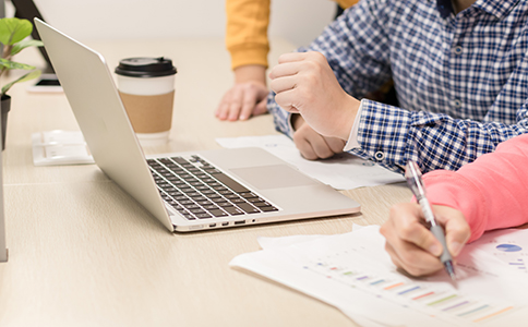 盤點倉庫存貨、固定資產(chǎn)