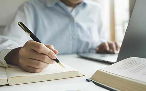 財務(wù)公司收費(fèi)標(biāo)準(zhǔn)是多少？